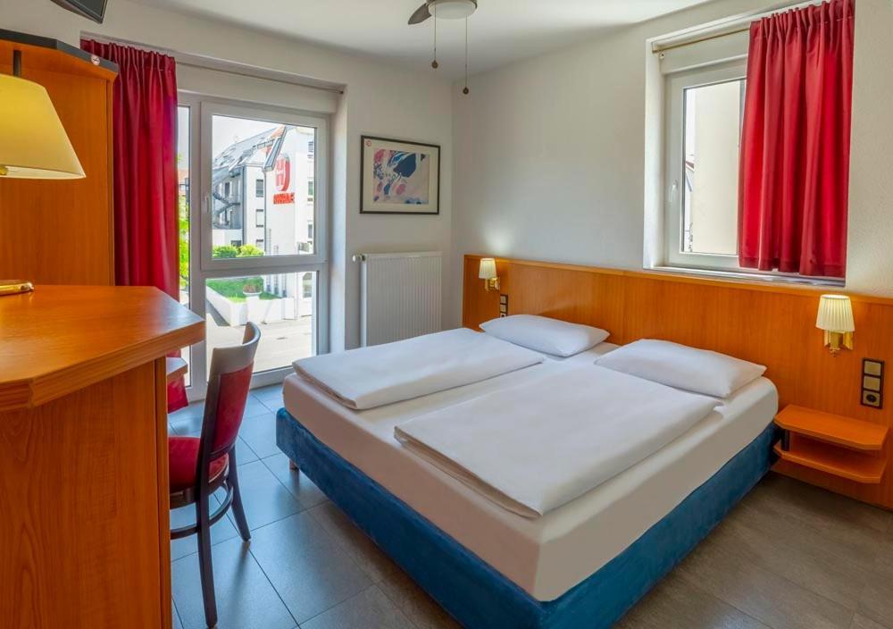 Heilbronner Hotel Am Schoenen Theater المظهر الخارجي الصورة